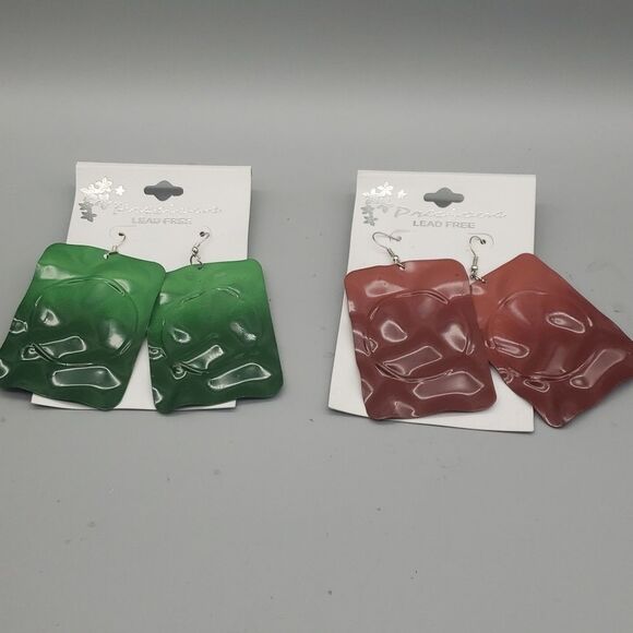 Precious lead free metal fish hook earrings bundle NWT - Picture 1 of 9